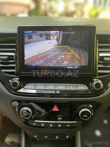 Hyundai Accent 2021, 18,000 km - 1.6 л - Bakı