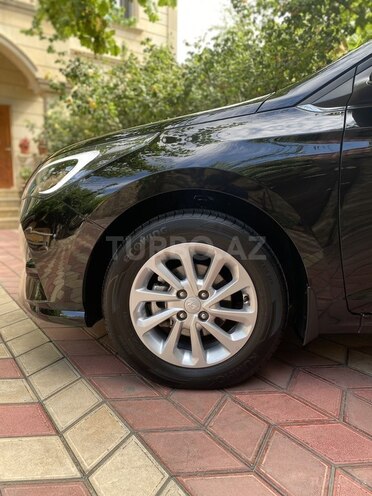 Hyundai Accent 2021, 18,000 km - 1.6 л - Bakı
