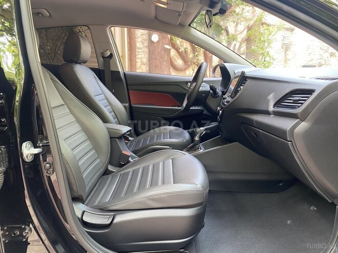 Hyundai Accent 2021, 18,000 km - 1.6 л - Bakı