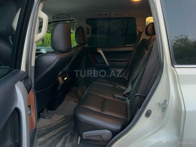 Toyota Prado 2010, 180,000 km - 2.7 л - Bakı