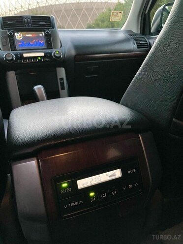 Toyota Prado 2010, 180,000 km - 2.7 л - Bakı