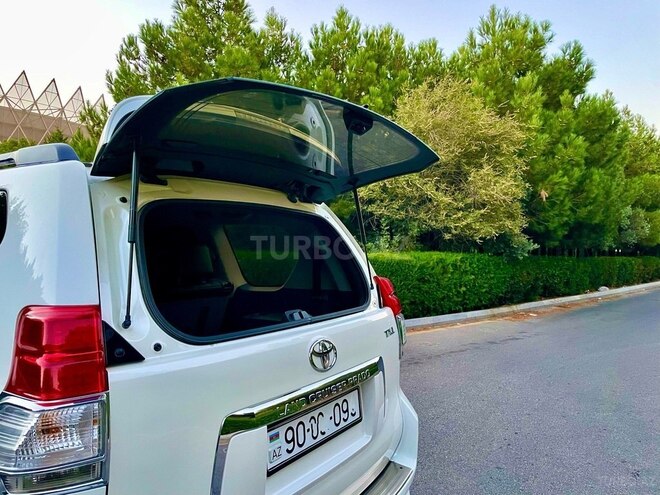 Toyota Prado 2010, 180,000 km - 2.7 л - Bakı