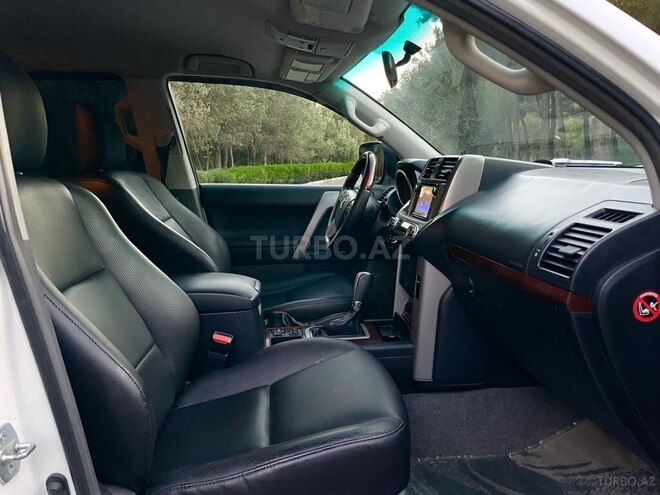 Toyota Prado 2010, 180,000 km - 2.7 л - Bakı