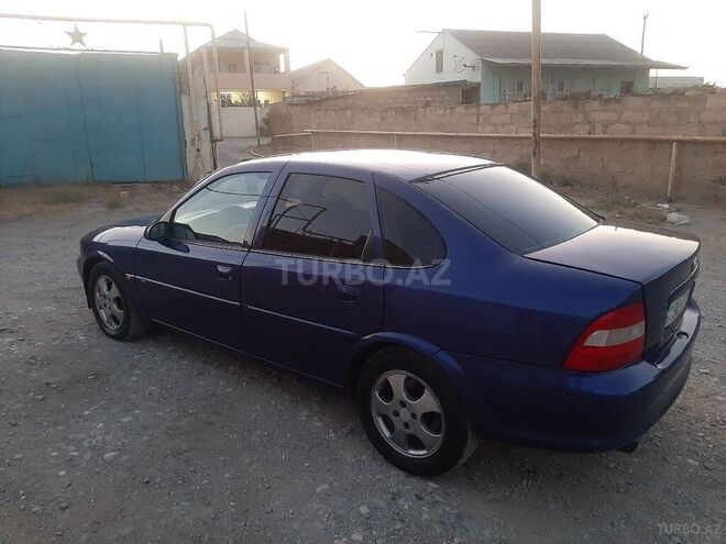 Opel Vectra 1996, 350,000 km - 1.8 л - Bakı