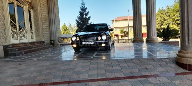 Mercedes E 240 2000, 300,000 km - 2.4 l - Lənkəran