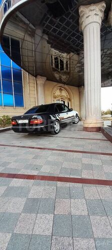 Mercedes E 240 2000, 300,000 km - 2.4 l - Lənkəran