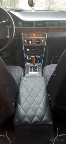 Mercedes E 300 1990, 887,940 km - 3.0 л - Bakı