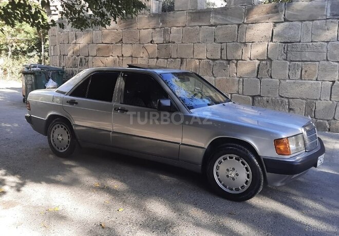Mercedes 190 1992, 246,000 km - 2.0 л - Bakı