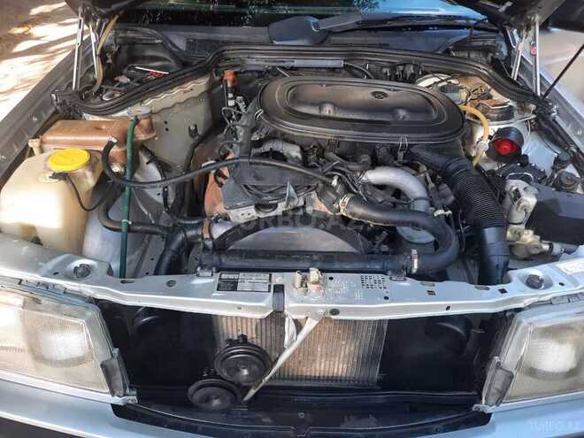 Mercedes 190 1992, 246,000 km - 2.0 л - Bakı