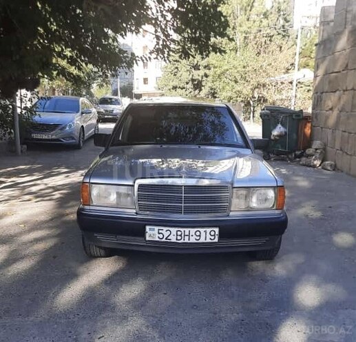Mercedes 190 1992, 246,000 km - 2.0 л - Bakı