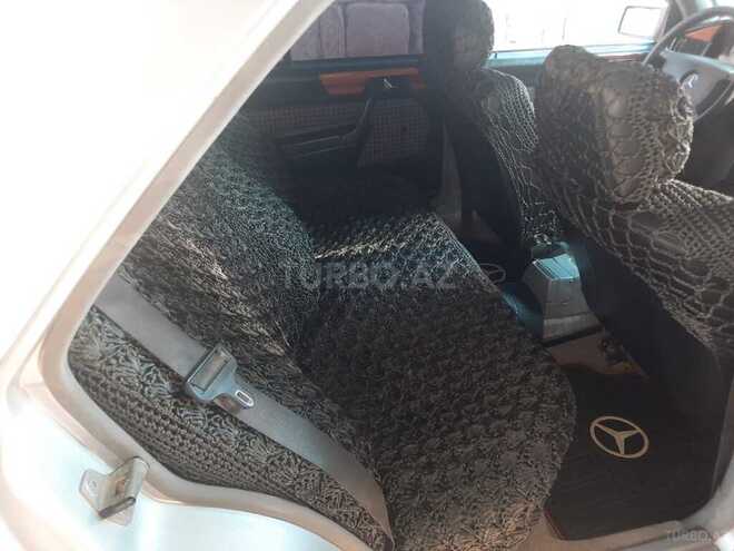 Mercedes 190 1992, 246,000 km - 2.0 л - Bakı