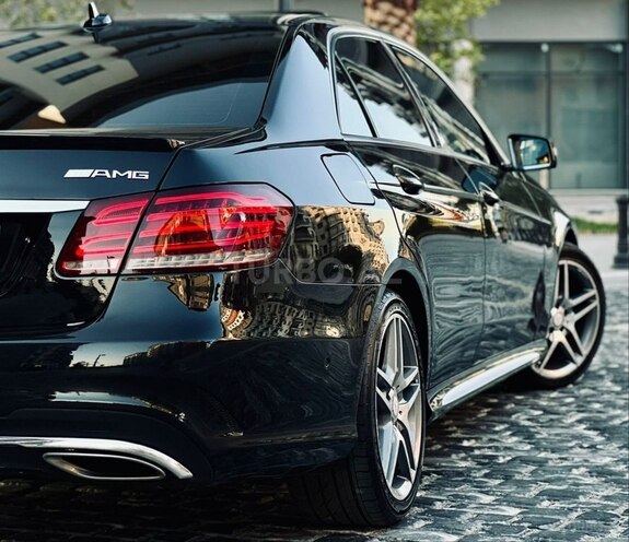 Mercedes E 220 2013, 253,000 km - 2.2 л - Bakı