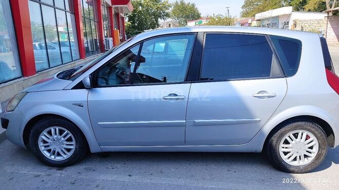 Renault Scenic 2007, 338,000 km - 1.5 l - Xudat