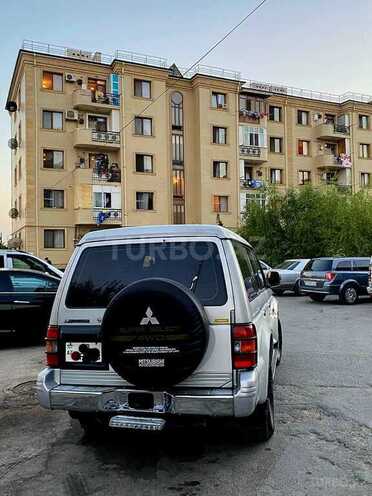 Mitsubishi Pajero 1994, 283,000 km - 2.8 л - Bakı