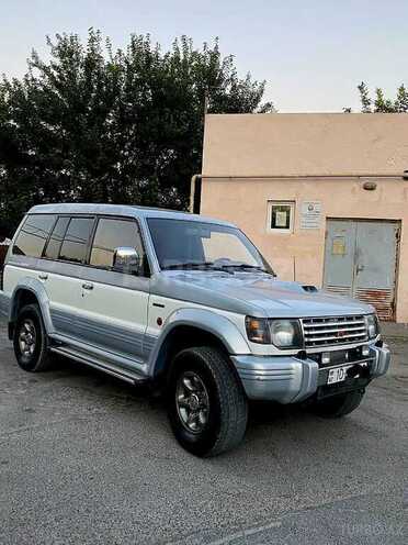 Mitsubishi Pajero 1994, 283,000 km - 2.8 л - Bakı