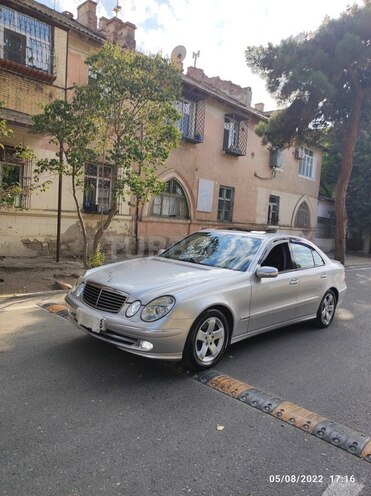 Mercedes E 270 2002, 390,000 km - 2.7 л - Bakı