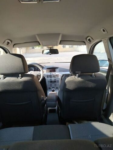 Opel Astra 2009, 325,718 km - 1.4 l - Bakı