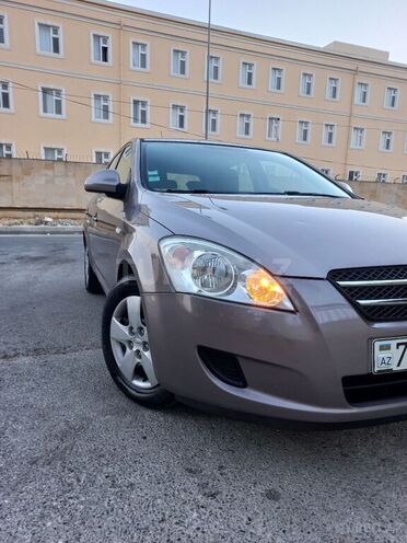 Kia Ceed 2007, 166,000 km - 1.4 l - Bakı