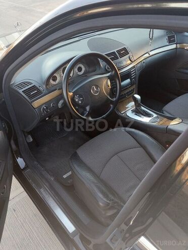 Mercedes E 240 2004, 323,117 km - 2.6 l - Bakı