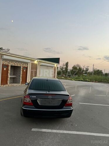 Mercedes E 320 2003, 264,910 km - 3.2 l - Sabirabad