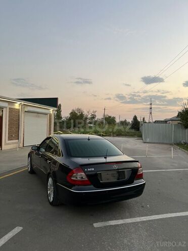Mercedes E 320 2003, 264,910 km - 3.2 l - Sabirabad