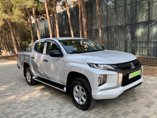Mitsubishi L200 2020, 59,200 km - 2.4 l - Bakı
