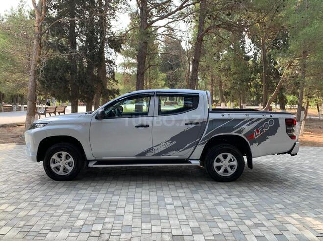 Mitsubishi L200 2020, 59,200 km - 2.4 l - Bakı