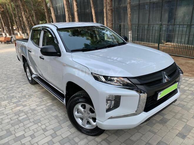 Mitsubishi L200 2020, 59,200 km - 2.4 l - Bakı