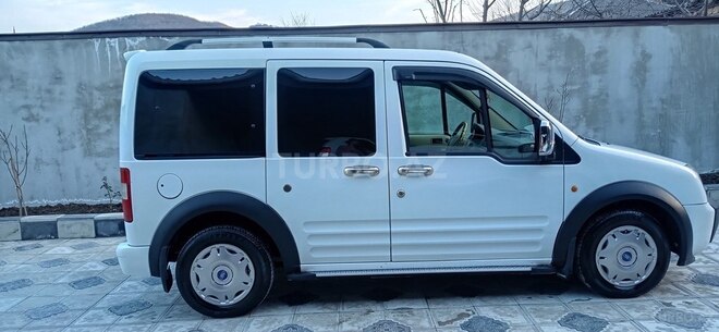 Ford Tourneo Connect 2007, 278,000 km - 1.8 l - Quba