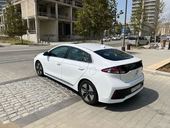 Hyundai  2021, 26,000 km - 1.6 l - Bakı
