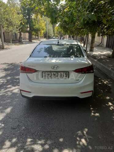 Hyundai Accent 2018, 63,000 km - 1.6 л - Bakı