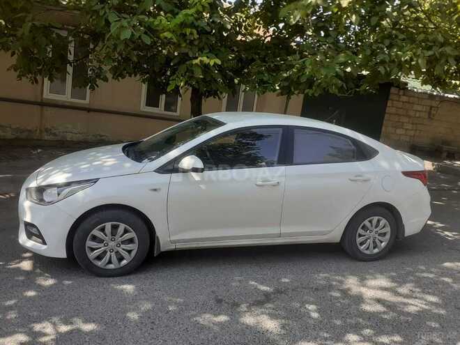 Hyundai Accent 2018, 63,000 km - 1.6 л - Bakı