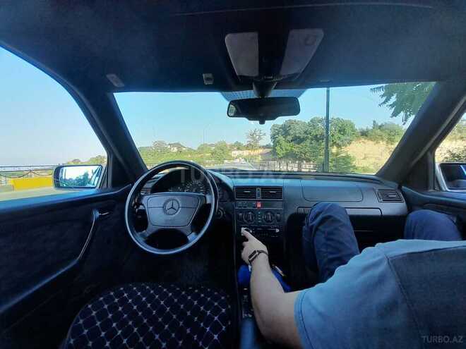 Mercedes C 180 1995, 390,000 km - 1.8 л - Qusar