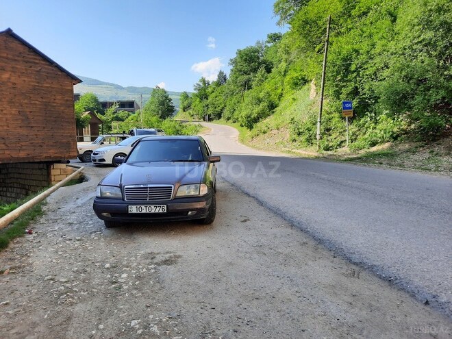 Mercedes C 180 1995, 390,000 km - 1.8 л - Qusar