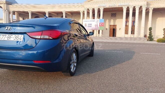 Hyundai Elantra 2014, 209,215 km - 1.8 l - Ucar