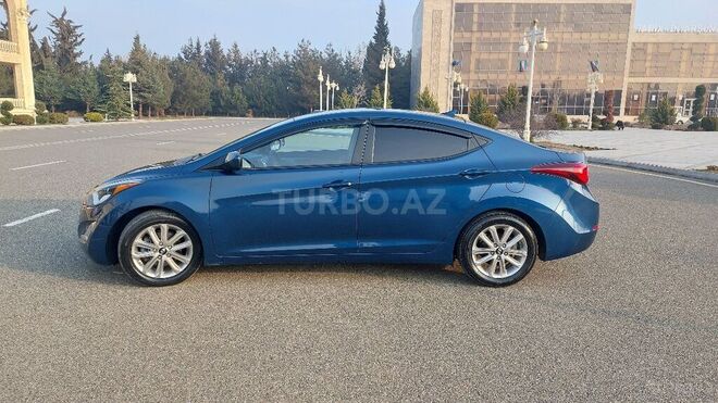 Hyundai Elantra 2014, 209,215 km - 1.8 l - Ucar