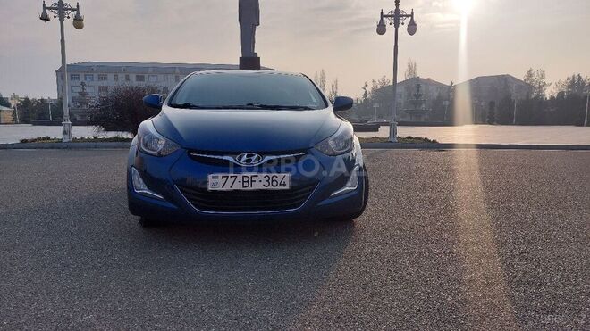 Hyundai Elantra 2014, 209,215 km - 1.8 l - Ucar