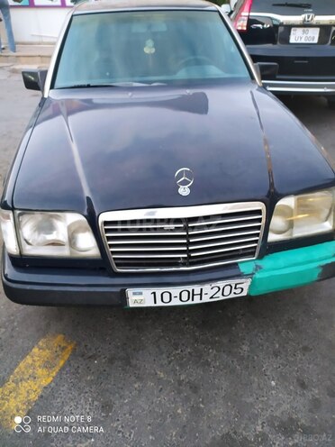 Mercedes E 200 1990, 235,300 km - 2.0 l - Bakı