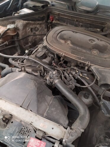 Mercedes E 200 1990, 235,300 km - 2.0 l - Bakı