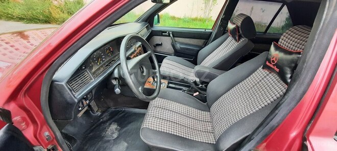 Mercedes 190 1992, 250,000 km - 2.0 l - Bakı