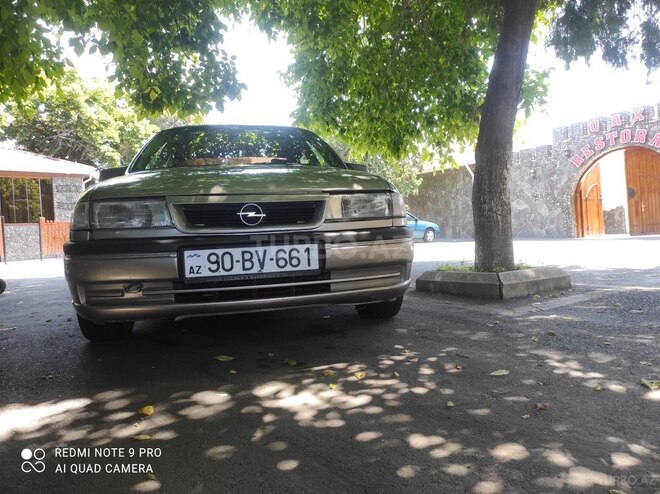 Opel Vectra 1994, 270,000 km - 1.8 л - Bakı