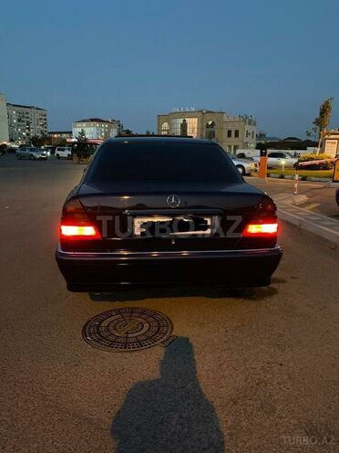 Mercedes C 200 2000, 235,556 km - 2.0 l - Sumqayıt