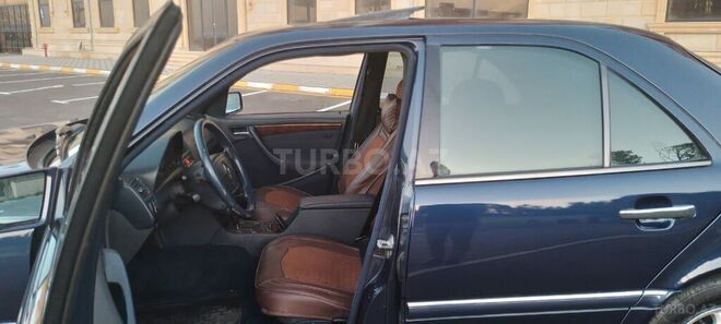 Mercedes C 200 2000, 235,556 km - 2.0 l - Sumqayıt