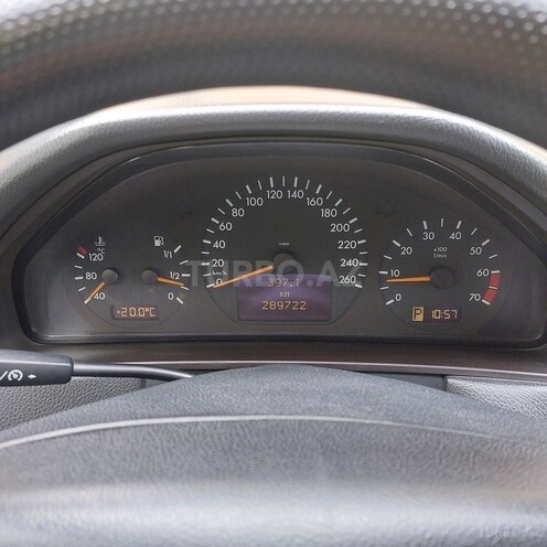 Mercedes E 240 2000, 290,000 km - 2.4 l - Bakı