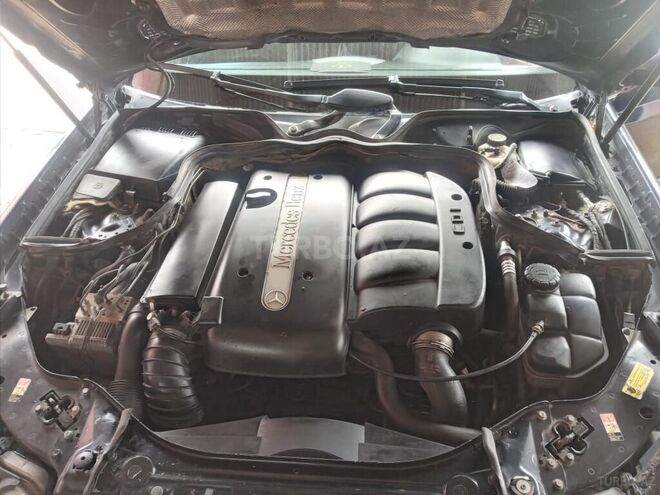Mercedes E 220 2002, 250,000 km - 2.2 l - Bakı