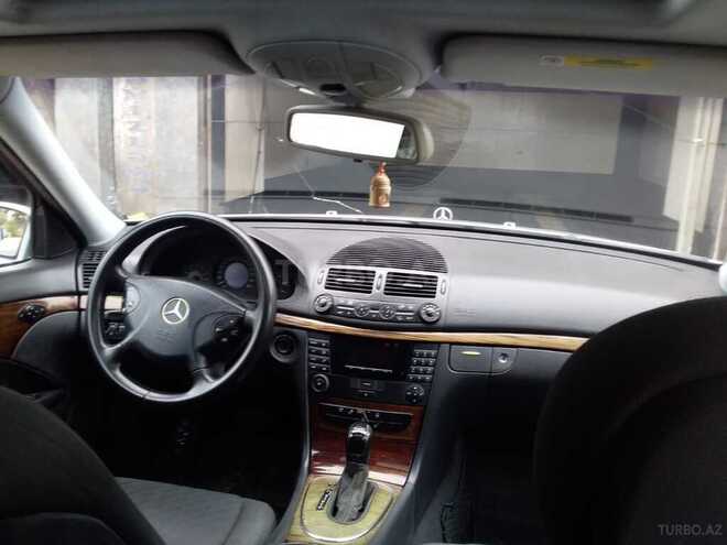 Mercedes E 220 2002, 280,000 km - 2.2 l - Bakı