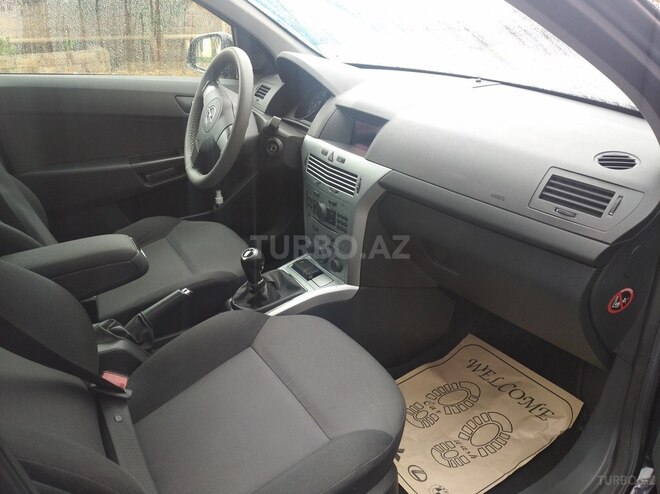 Opel Astra 2010, 170,000 km - 1.3 l - Bakı