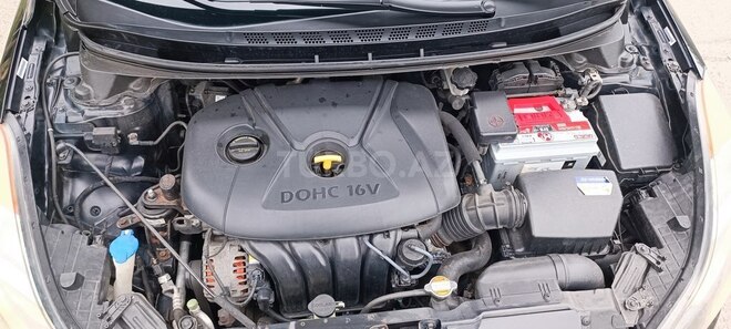 Hyundai Elantra 2011, 136,000 km - 1.8 l - Gəncə