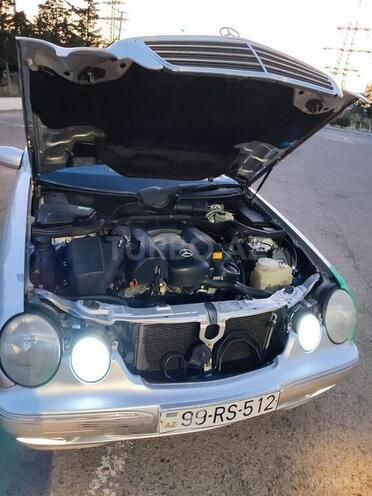 Mercedes E 240 2000, 280,000 km - 2.4 l - Bakı