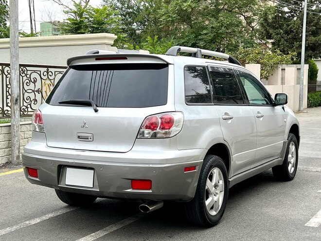 Mitsubishi Outlander 2002, 242,735 km - 2.4 l - Bakı